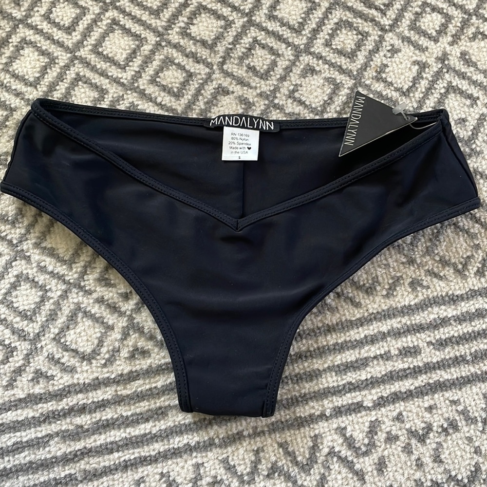 Mandalynn
Sienna Bikini Bottom Black